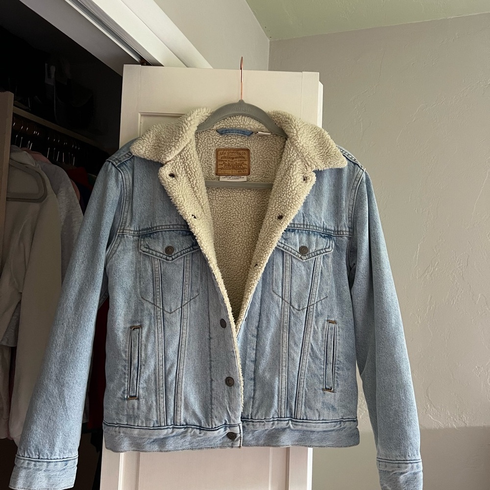 Levi's Denim Jacket with Sherpa Lining